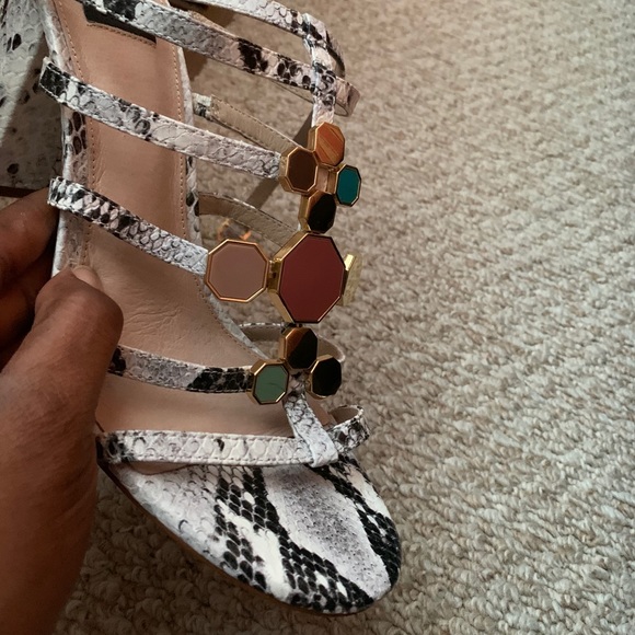 🌟Host Pick!🌟 NWT Louise et Cie snake print & gem heeled sandals - Picture 4 of 8